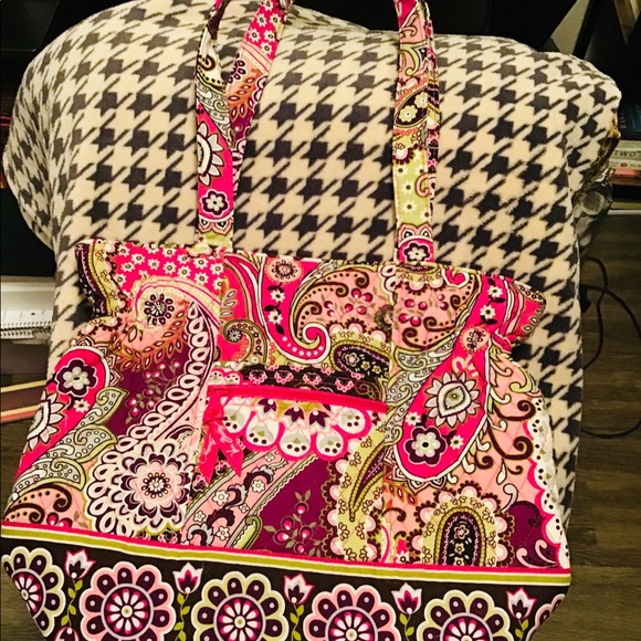 Vera Bradley Tote - Picture 2 of 6